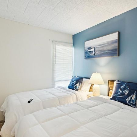 Fun & Comfy Beachside Getaway ~ King Bed ~ Balcony Ocean City Exterior photo