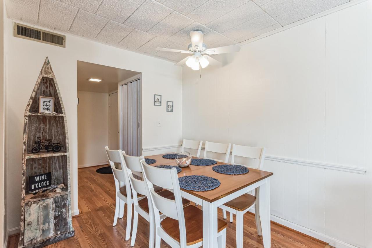 Fun & Comfy Beachside Getaway ~ King Bed ~ Balcony Ocean City Exterior photo
