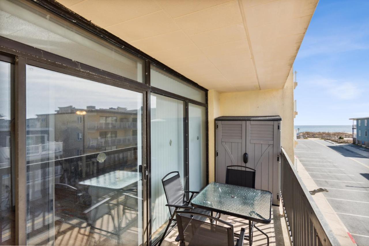 Fun & Comfy Beachside Getaway ~ King Bed ~ Balcony Ocean City Exterior photo